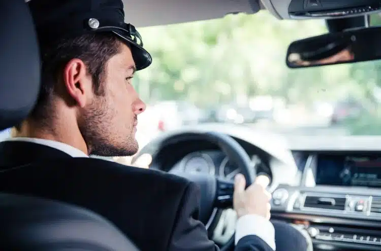 Key Benefits of Booking an Hourly Driver